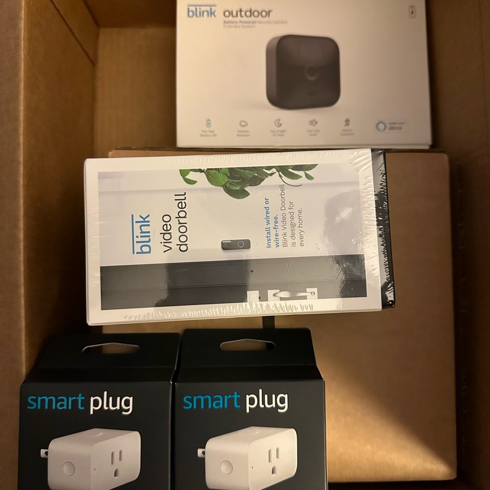 Amazon echo show, smart plugs and a Amazon tablet and ring doorbell bundle